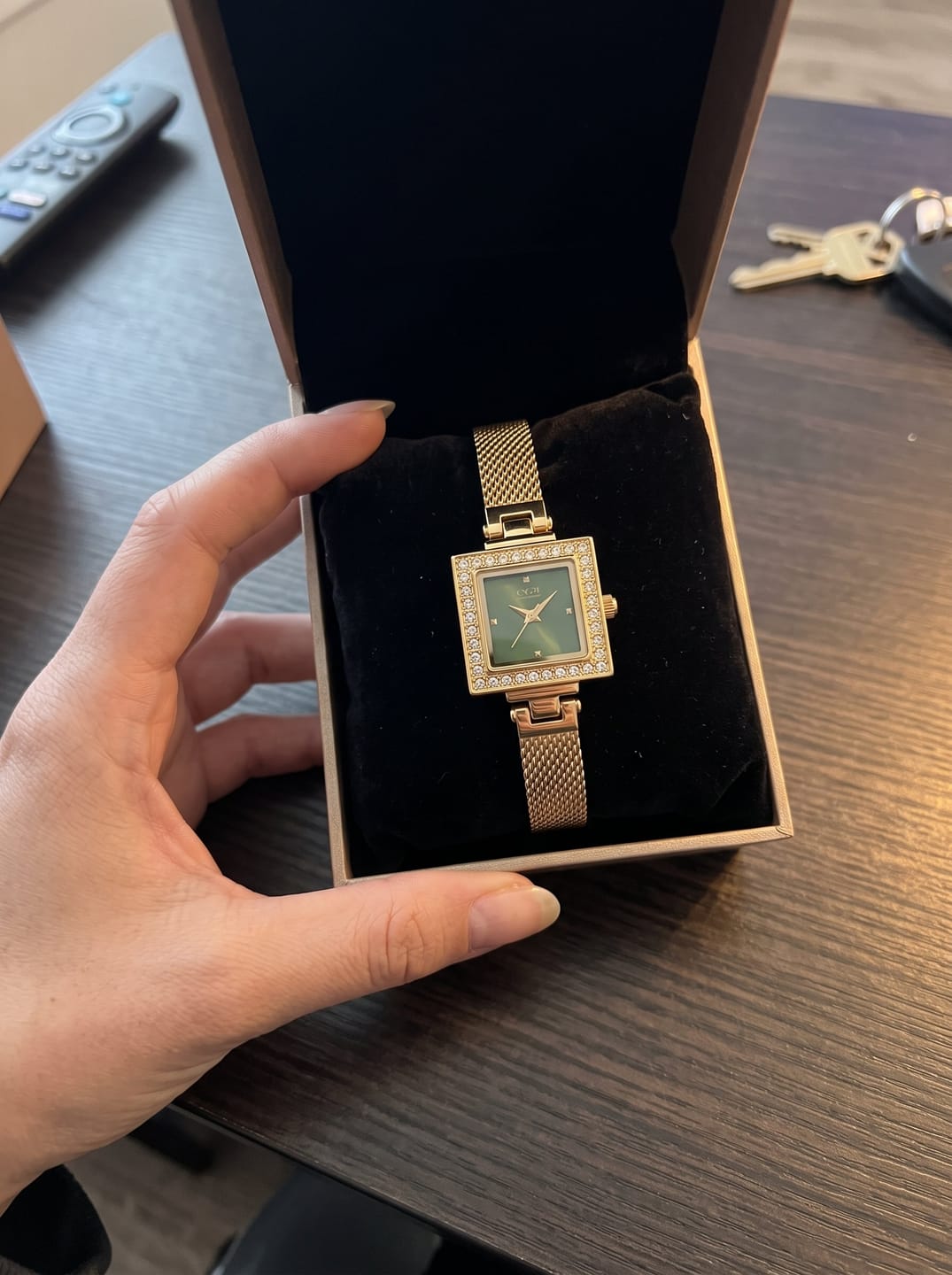 Customer photo review of Mark Fairwhale FW-3870 SOLMIRA – Women’s Quartz Watch Elegant Design