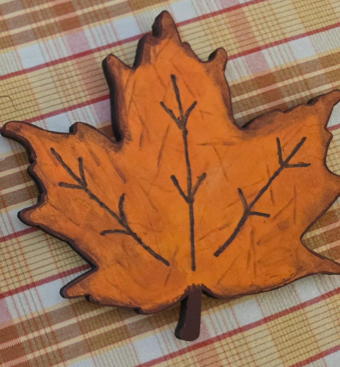 Customer photo review of Unfinished Wood Maple Leaf Shape - Craft - up to 46" DIY
