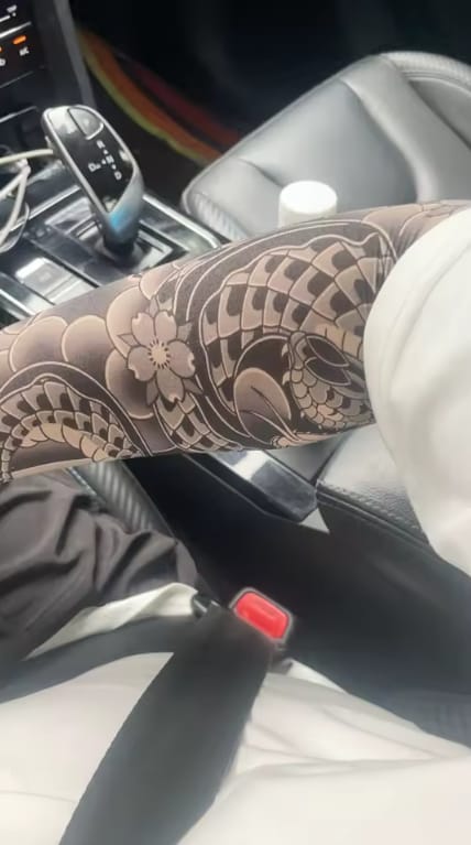 Customer photo review of Tatelio® - Invisible Tattoo Mesh