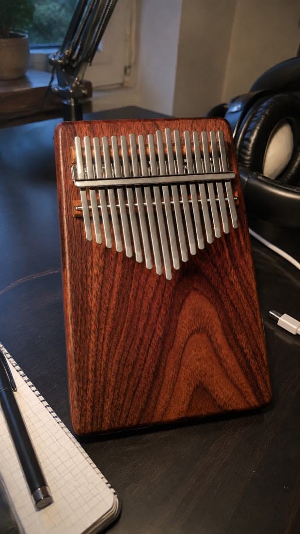 Customer photo review of Kalimba 17 Tasten - Walnussholz, Handgefertigt