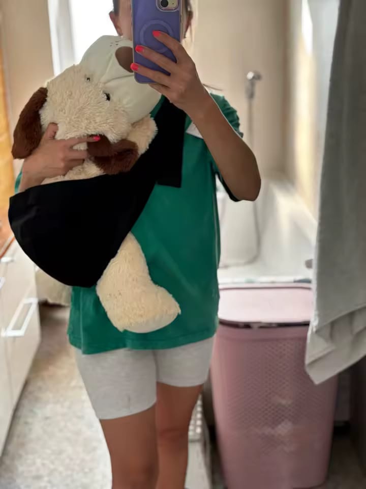 Customer photo review of Huggable Co. - Hip Carrier