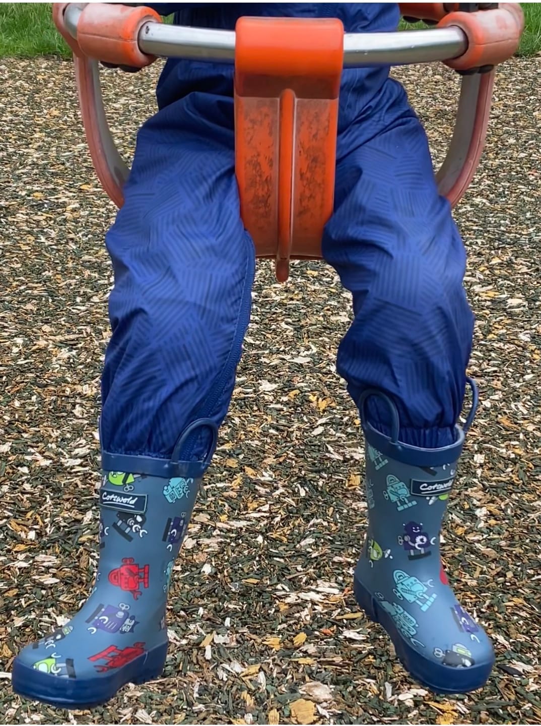 Customer photo review of Kids Puddle Waterproof Pull On Boots Robot