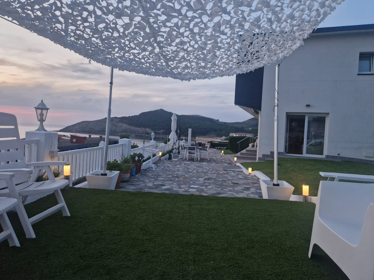Customer photo review of Borne solar