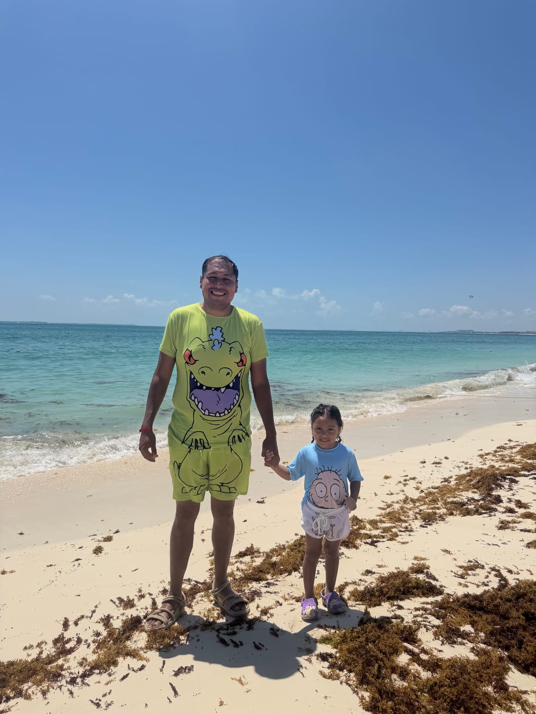 Customer photo review of Traje de baño Tommy Rugrats