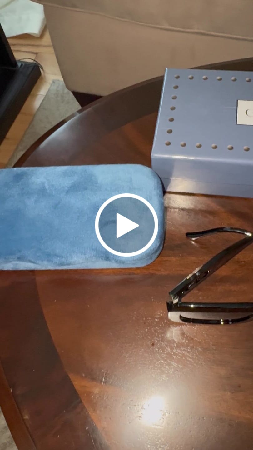 Customer video review of SQUARE FRAME SUNGLASSES GG0178S IN ACETATE EMBOSSED LOGO