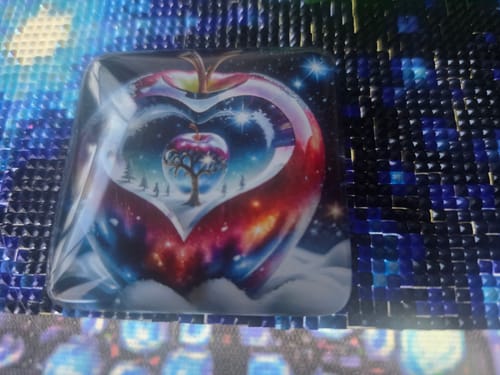 Customer photo review of 5D Diamond Painting – Magic Crystal Apple