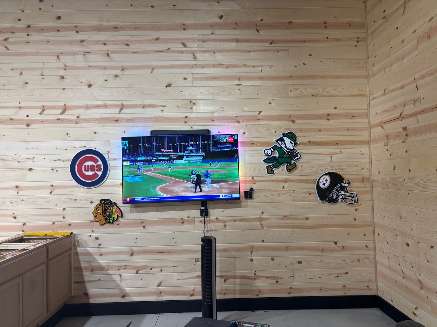 Customer photo review of Chicago Cubs Logo 3D Metal Wall Art