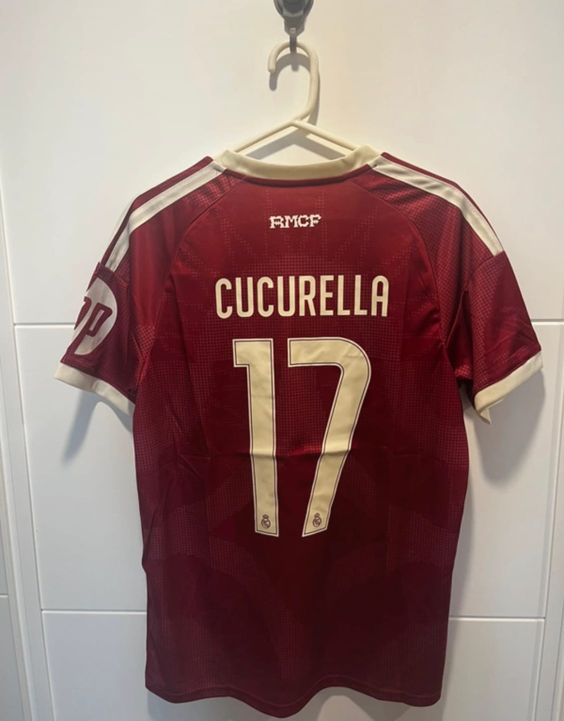 Customer photo review of Camiseta Alternativa Real Madrid 26/27