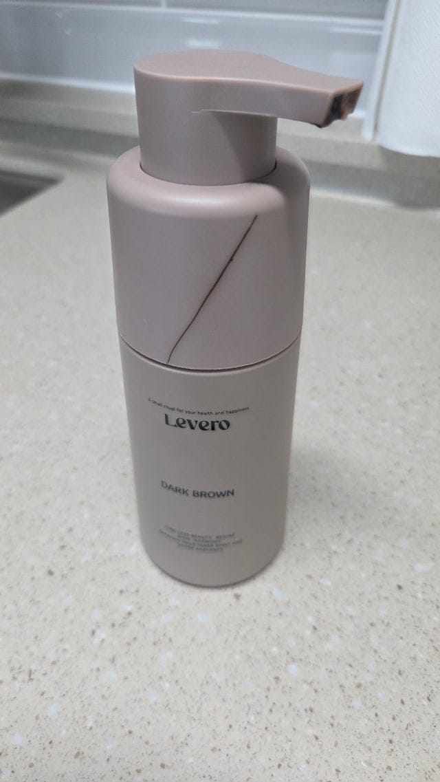 Customer photo review of Levero Coloring Shampoo — PPD-Free Grey Coverage 300ml