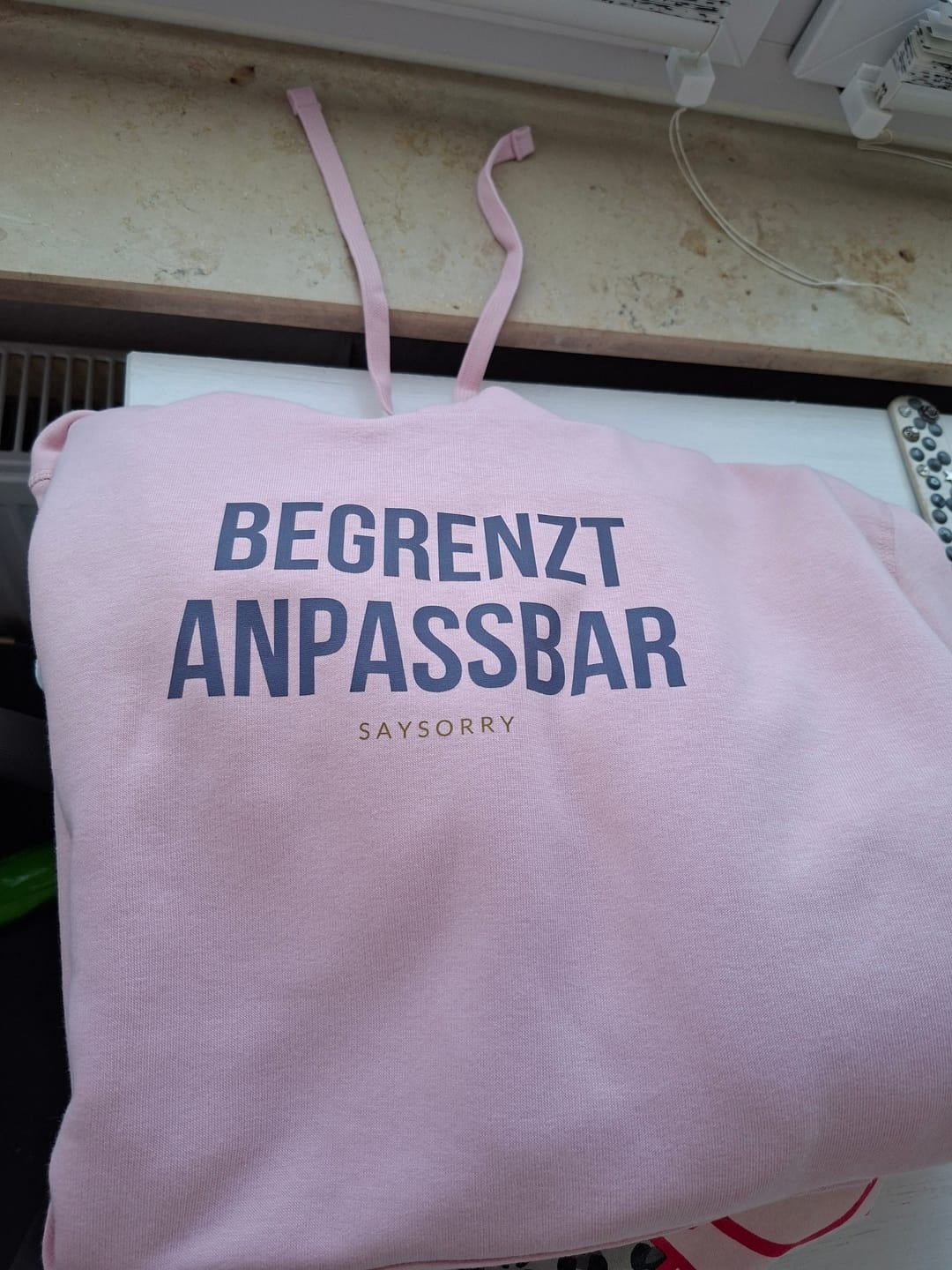 Customer photo review of Organic unisex Hoodie in vielen Farben »Begrenzt anpassbar«