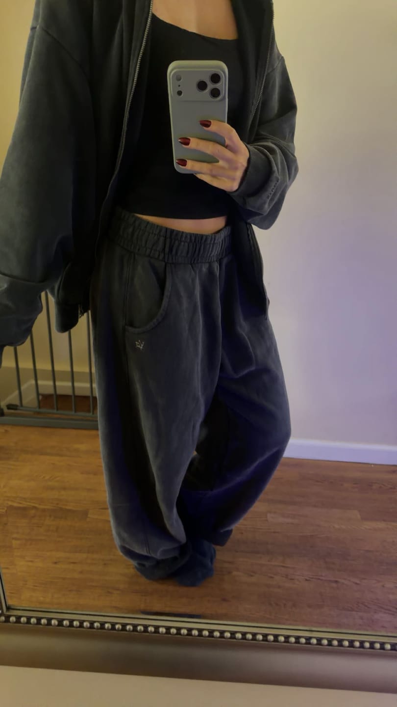 Customer photo review of W2255 - Studio Edit Barrel Jogger