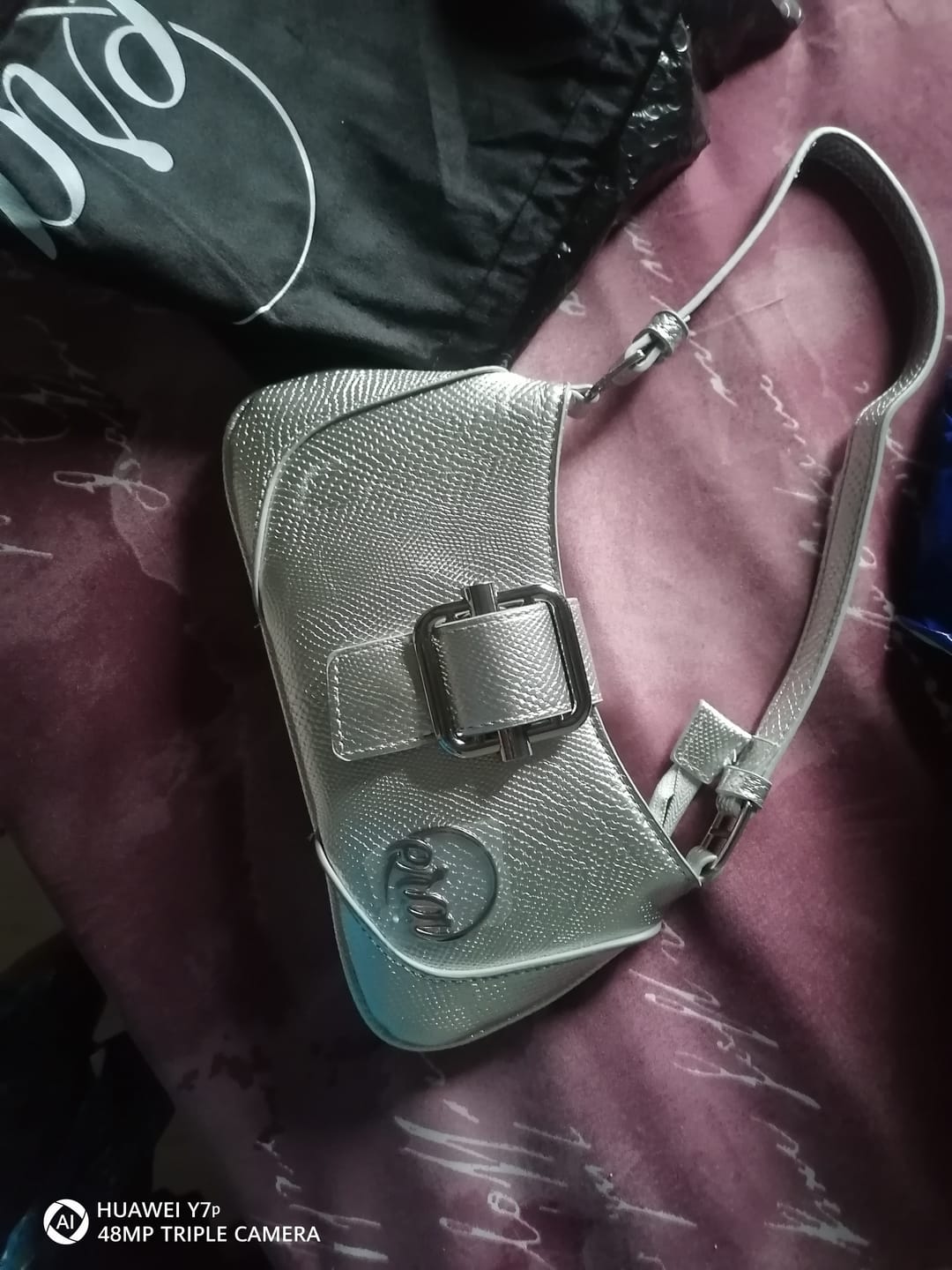 Customer photo review of Silver Lily Shoulder Bag