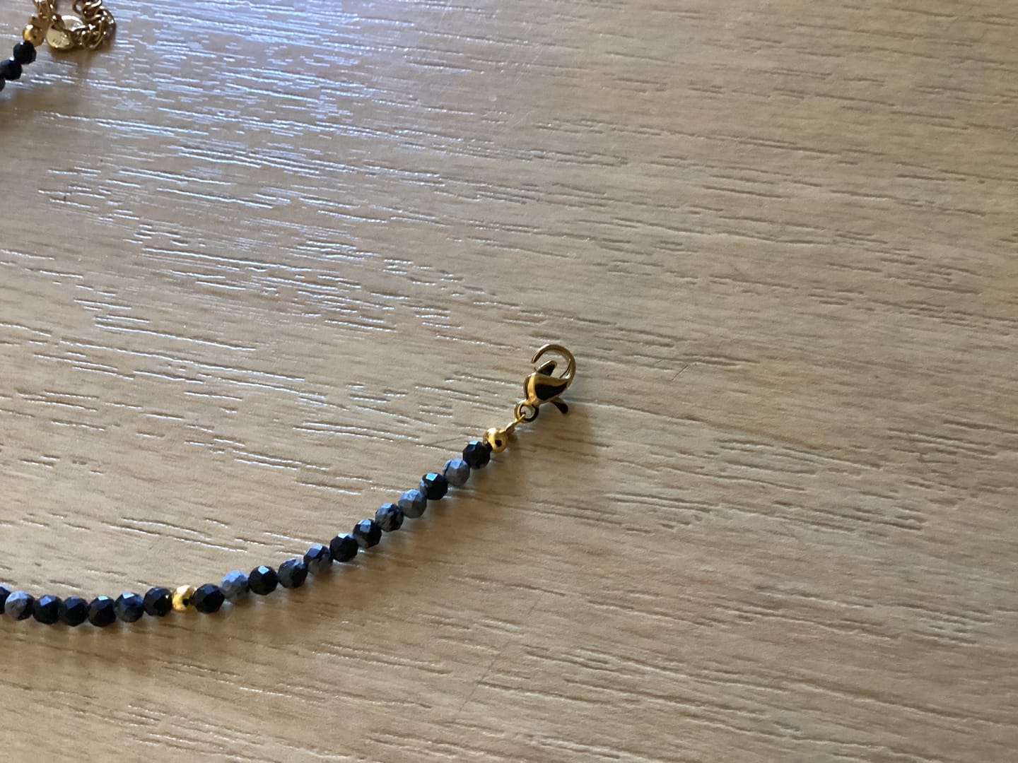 Customer photo review of Obsidian Armband - Schneeflocken Obsidian