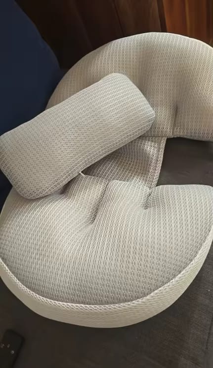 Customer photo review of Almohada de maternidad Mabel™