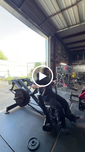 Customer video review of Navy Pump Cover