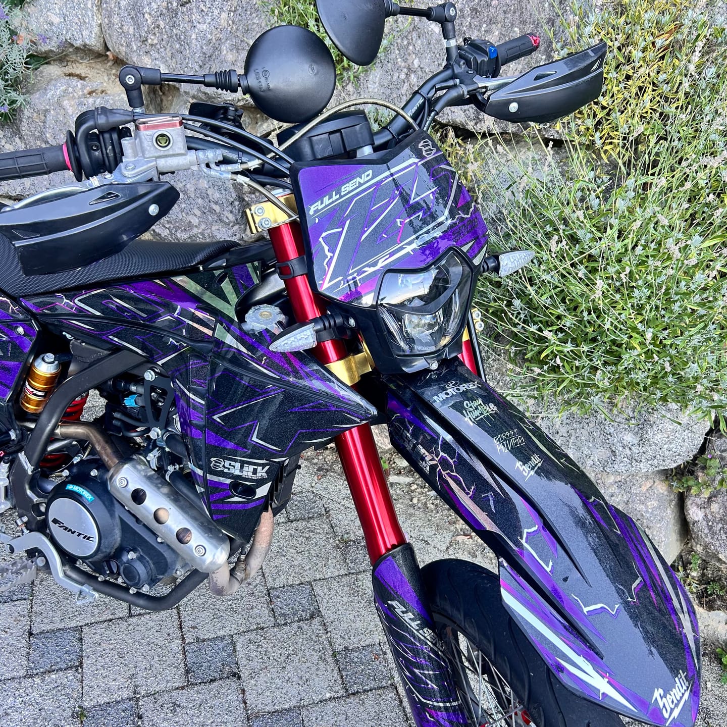 Customer photo review of THUNDERRAGE - GRAPHICS KIT