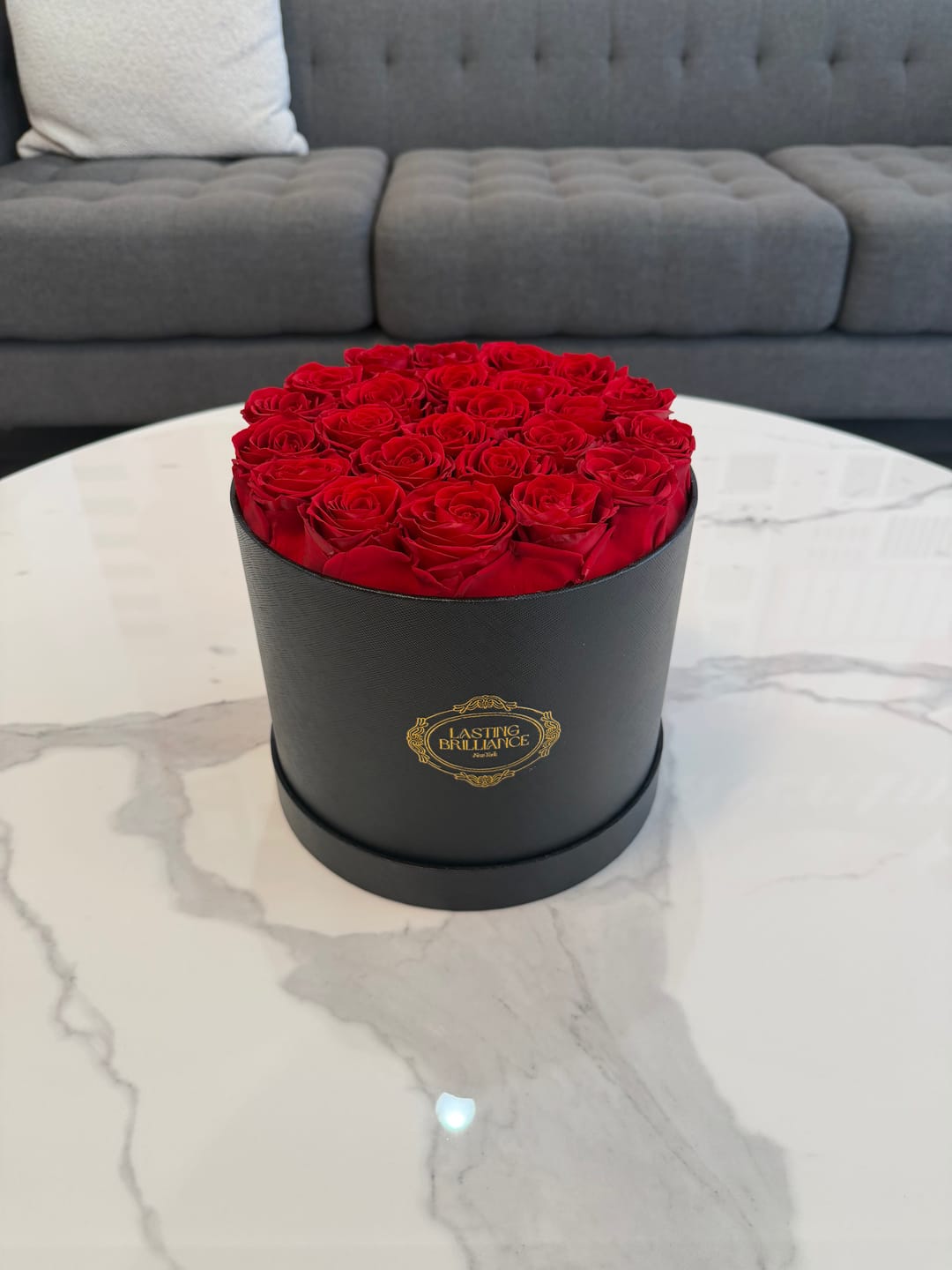 Customer photo review of Signature 2-Dozen Roses In Black Box