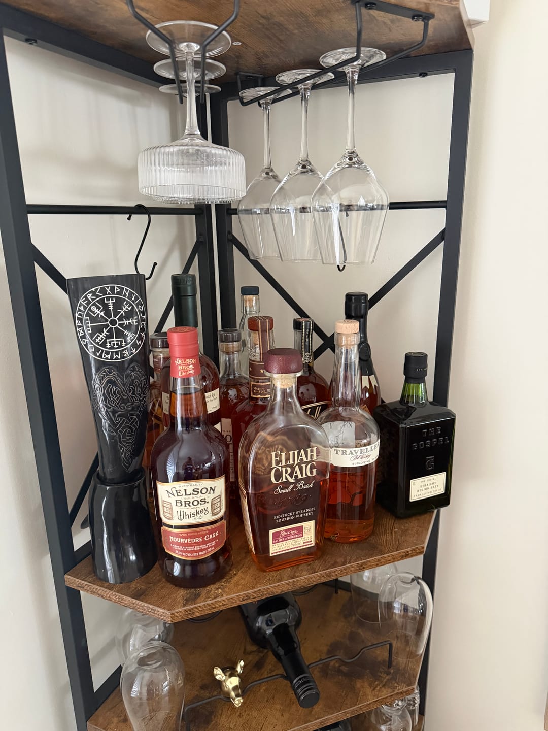 Customer photo review of Premium Ravens Guidance Drinking Horn