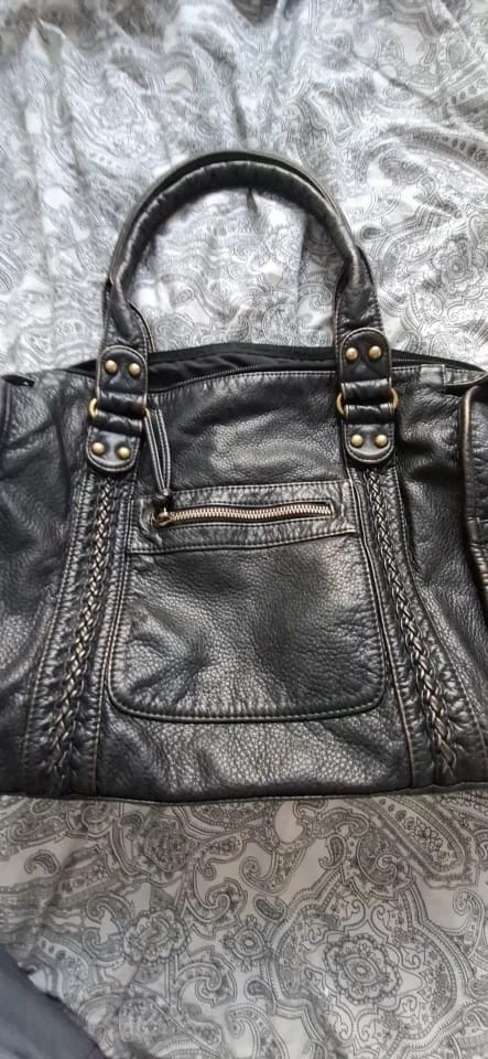 Customer photo review of TOKYO - Sac à Main de Cours Bandoulière en Cuir