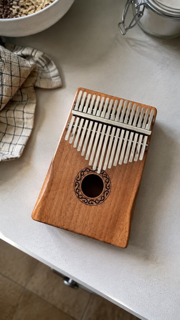 Customer photo review of Kalimba 17 Tasten - Mahagoni, für Meditation