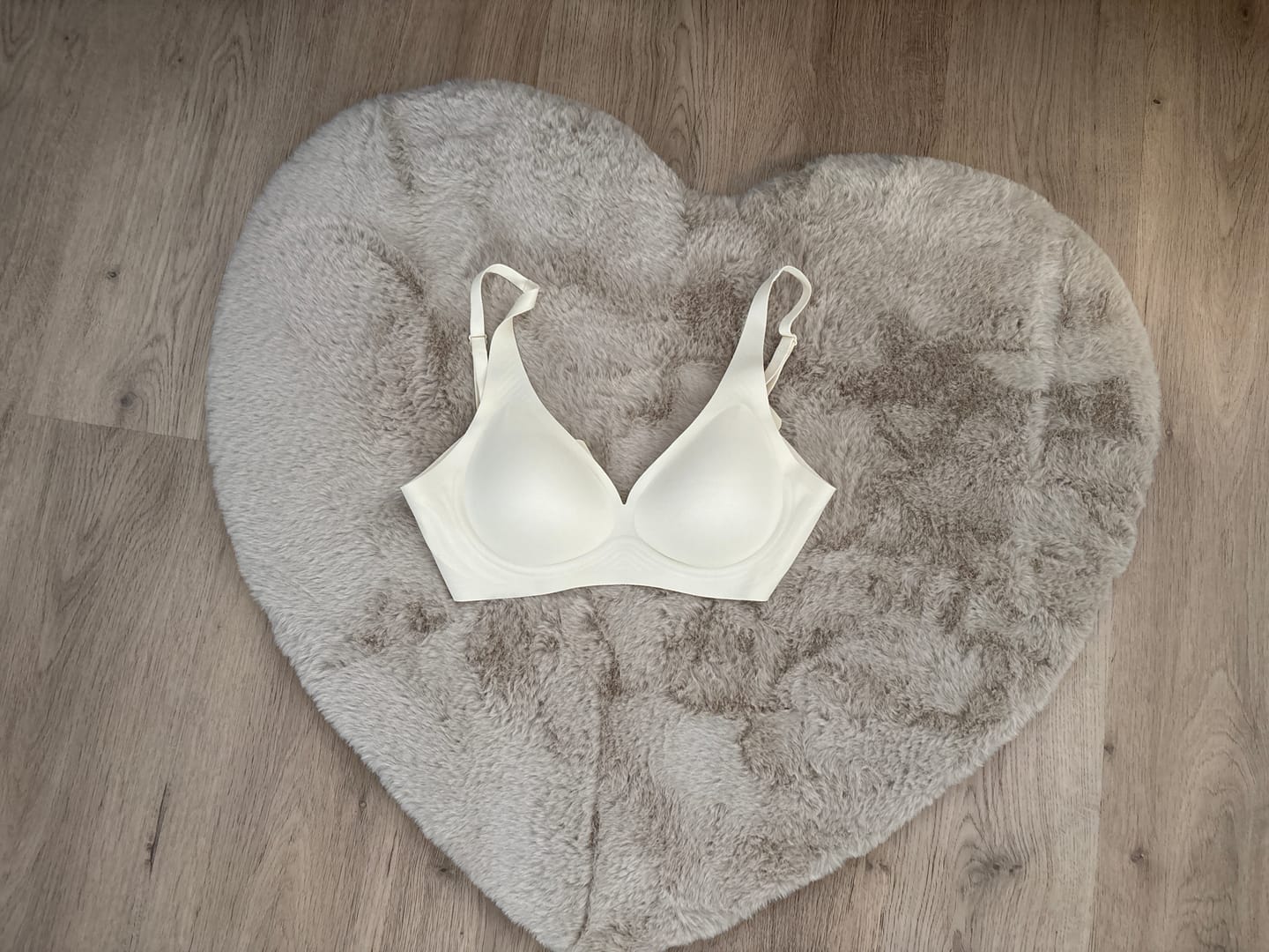 Customer photo review of NUBELLE - Nahtloser Essence BH