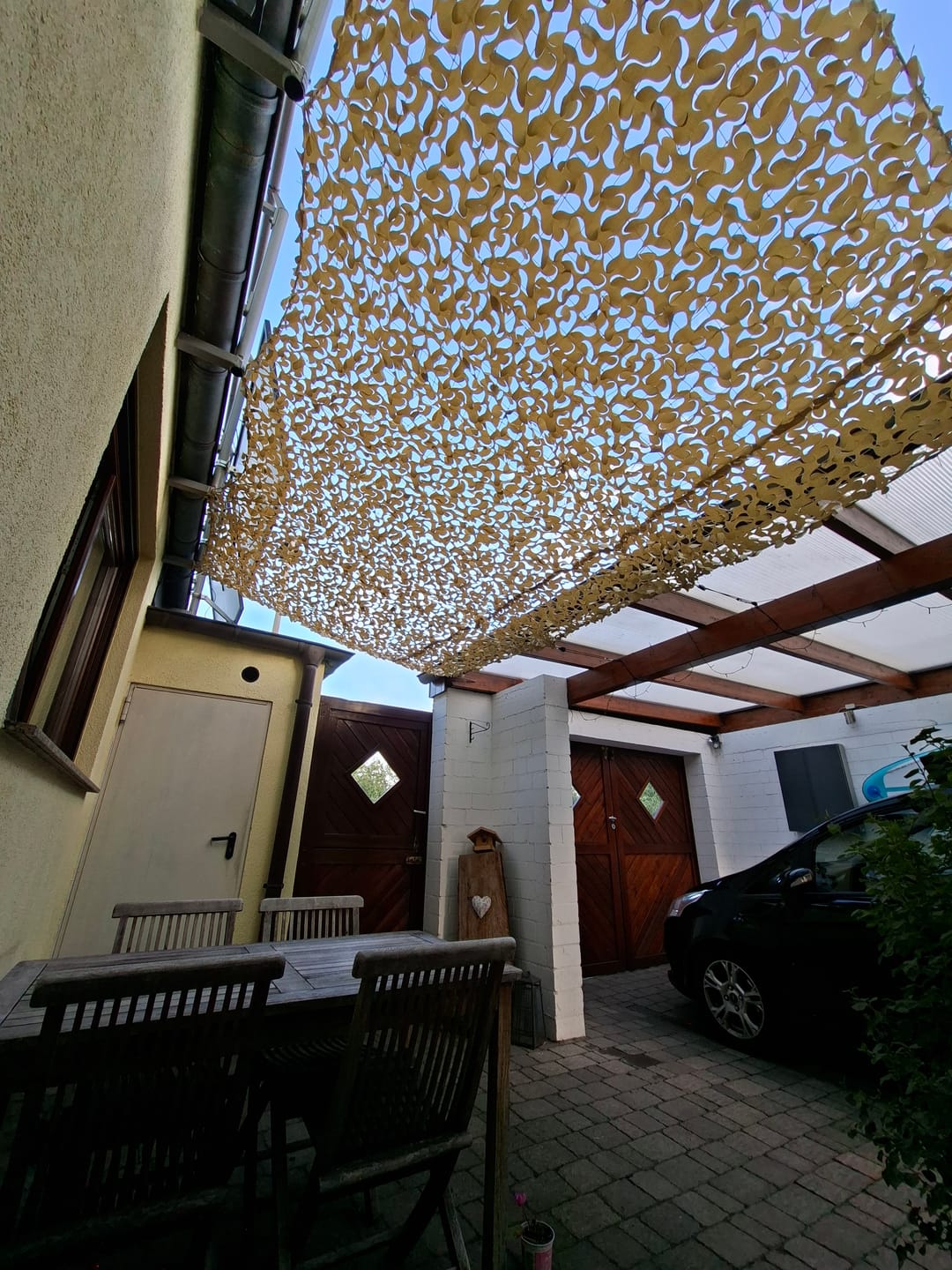 Customer photo review of Tarnnetz Beige