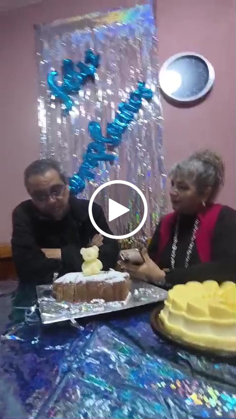 Customer video review of Tu Historia en Música – Emoción Garantizada