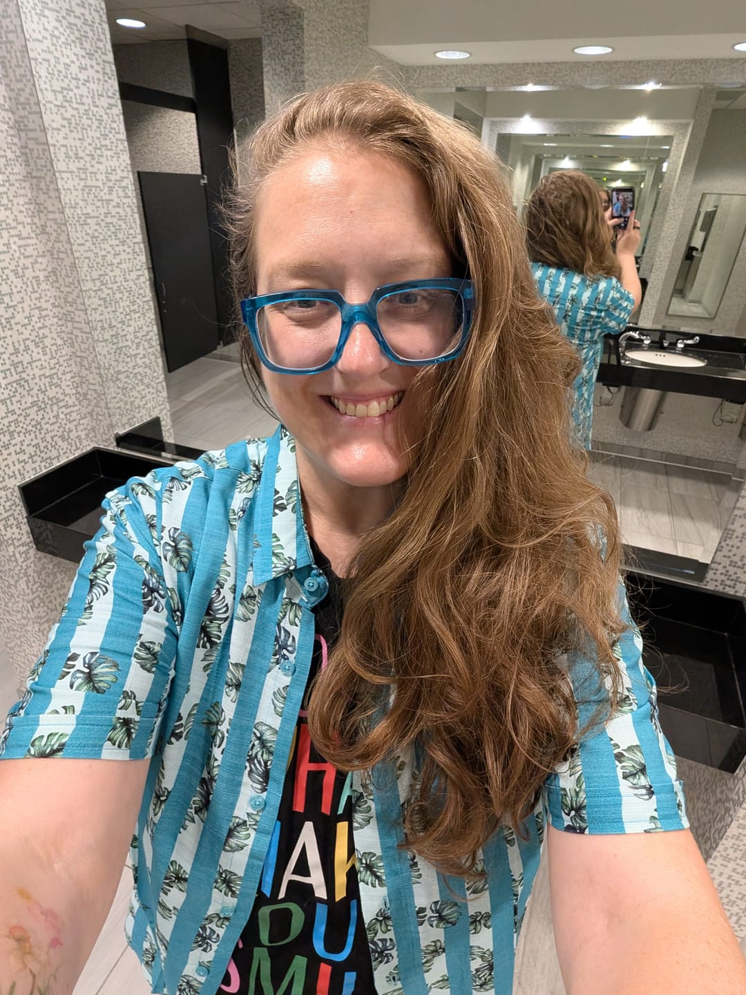 Customer photo review of Peeks of Paradise – Bamboo Short Sleeve Shirt