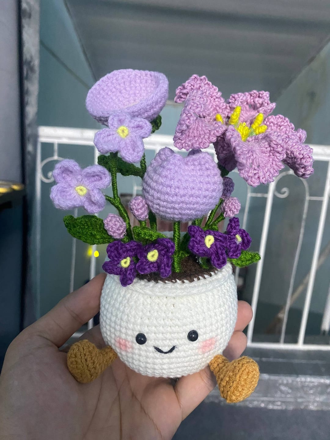 Customer photo review of Handmade Crochet Flower Pot – Forever Flower Bouquet, Cute Floral Desk Decor, Unique Gift