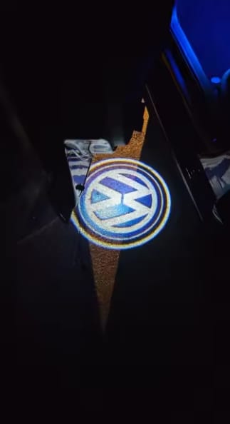 Customer photo review of Proyector Led Logo Personalizado 2 Piezas