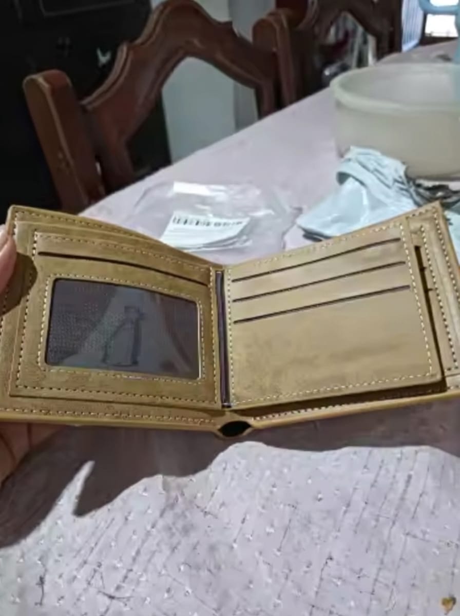 Customer photo review of Cartera Dragon Ball