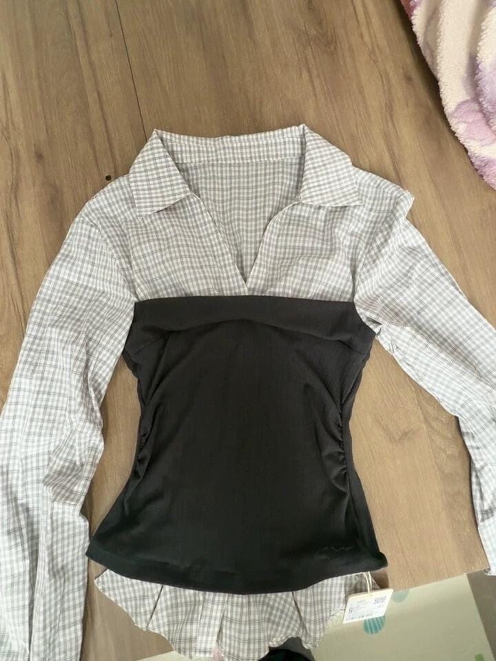 Customer photo review of Ariseism™ Women's Plaid Two-Piece Top
