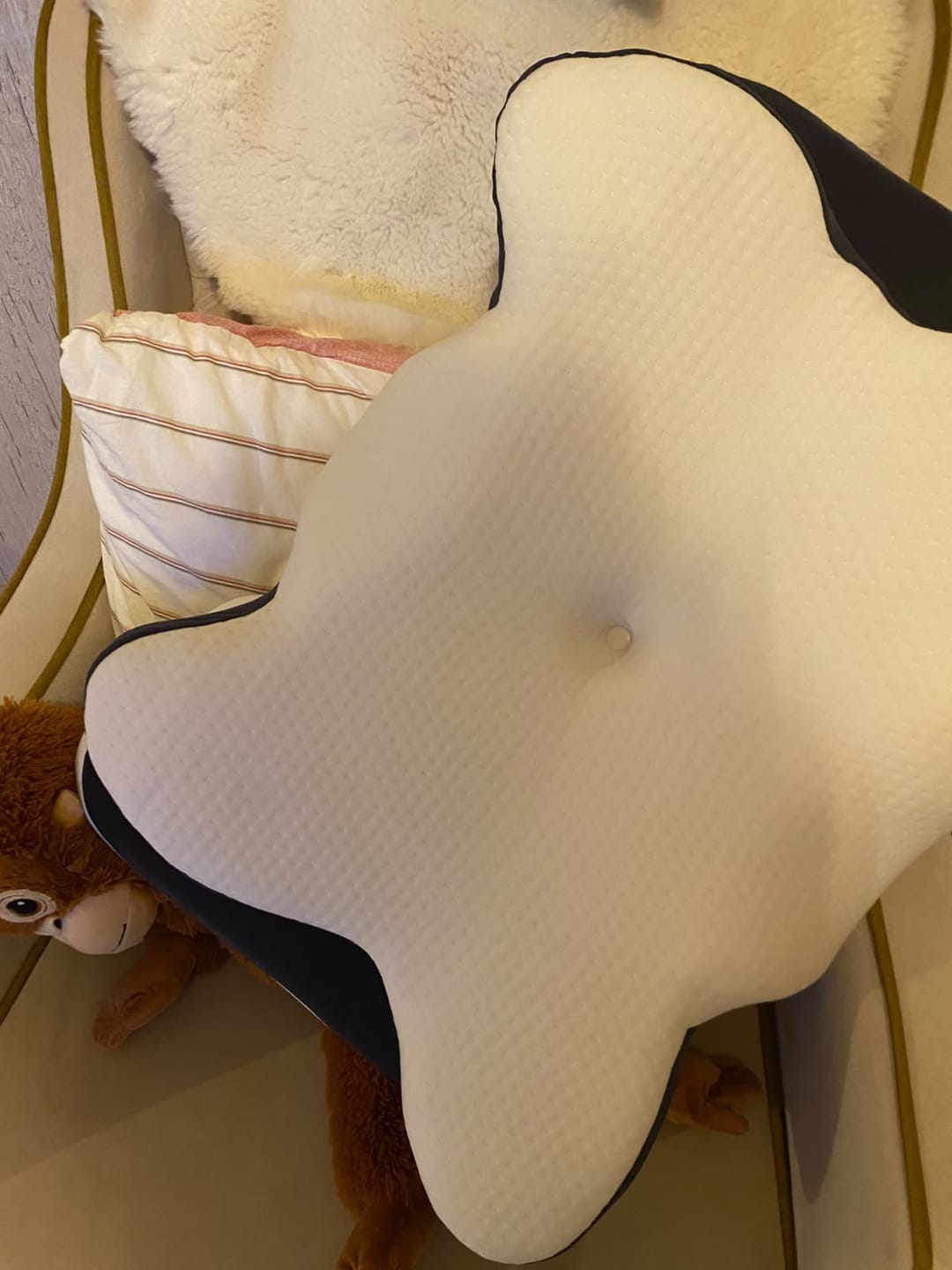 Customer photo review of Timoties Ortopedik Visco Boyun Yastığı