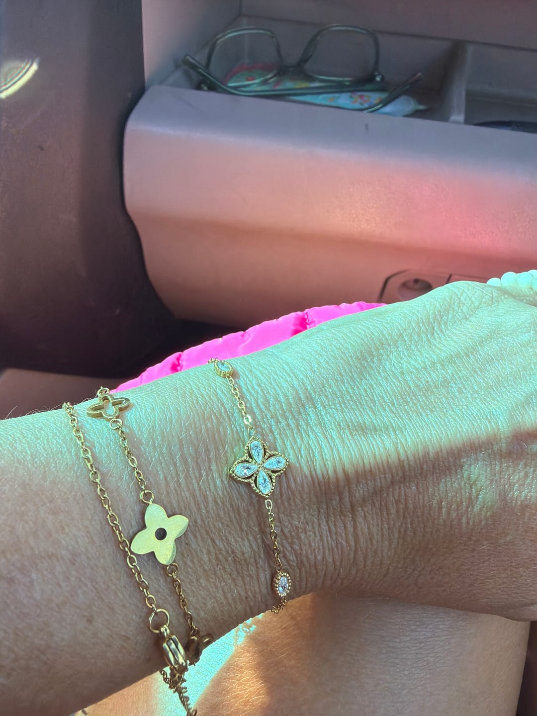 Customer photo review of Four Leaf Clover Crystal Bracelet