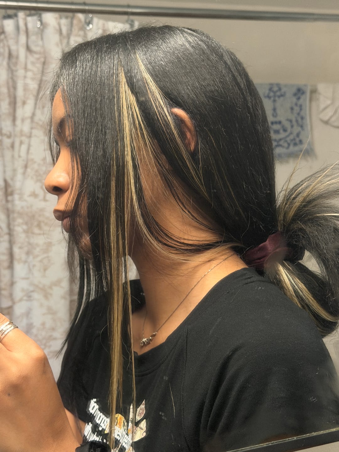 Customer photo review of Invisible Edge Clip In Hair Extensions Yaki Straight