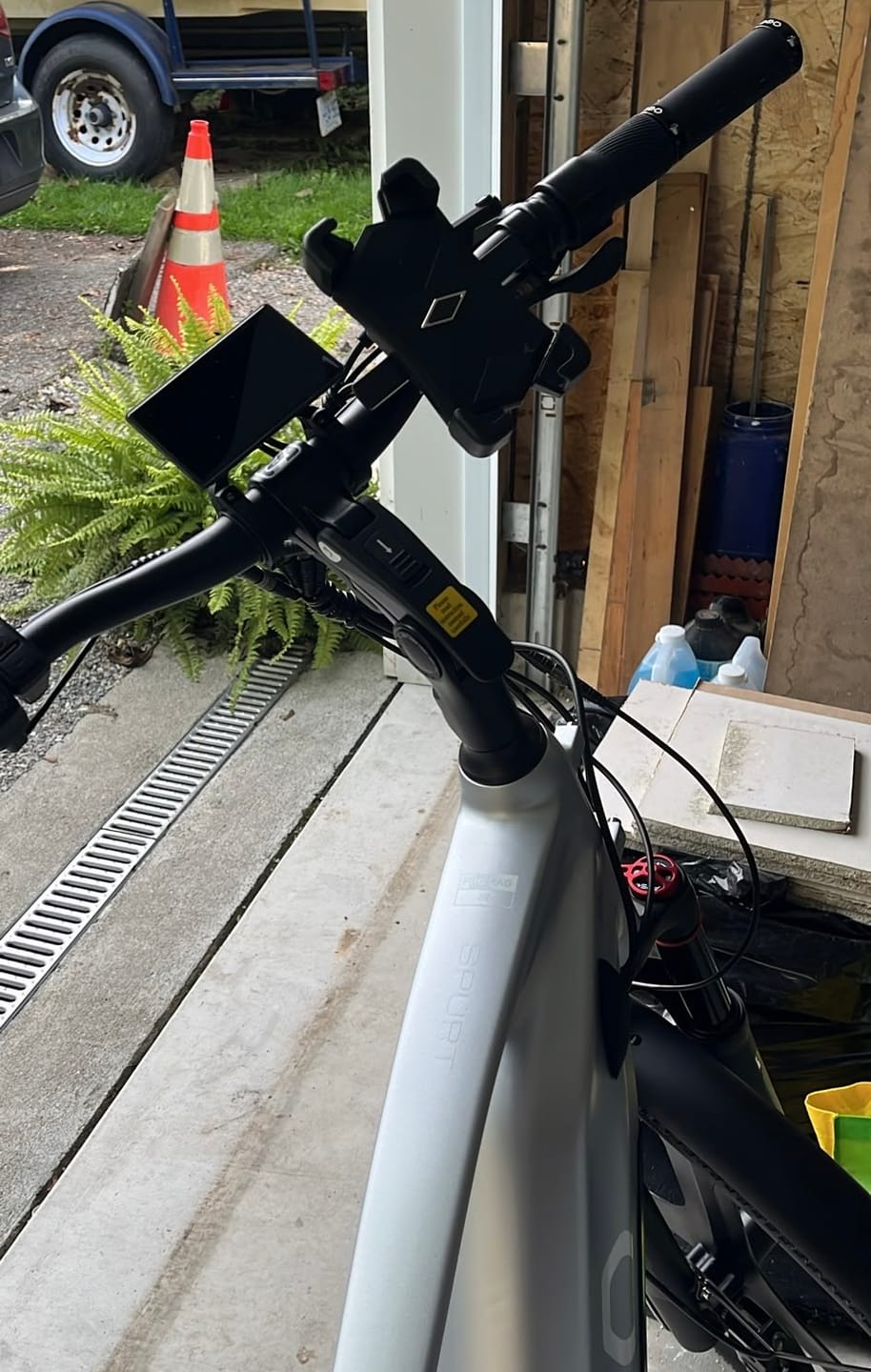Customer photo review of Universal Smartphone Holder