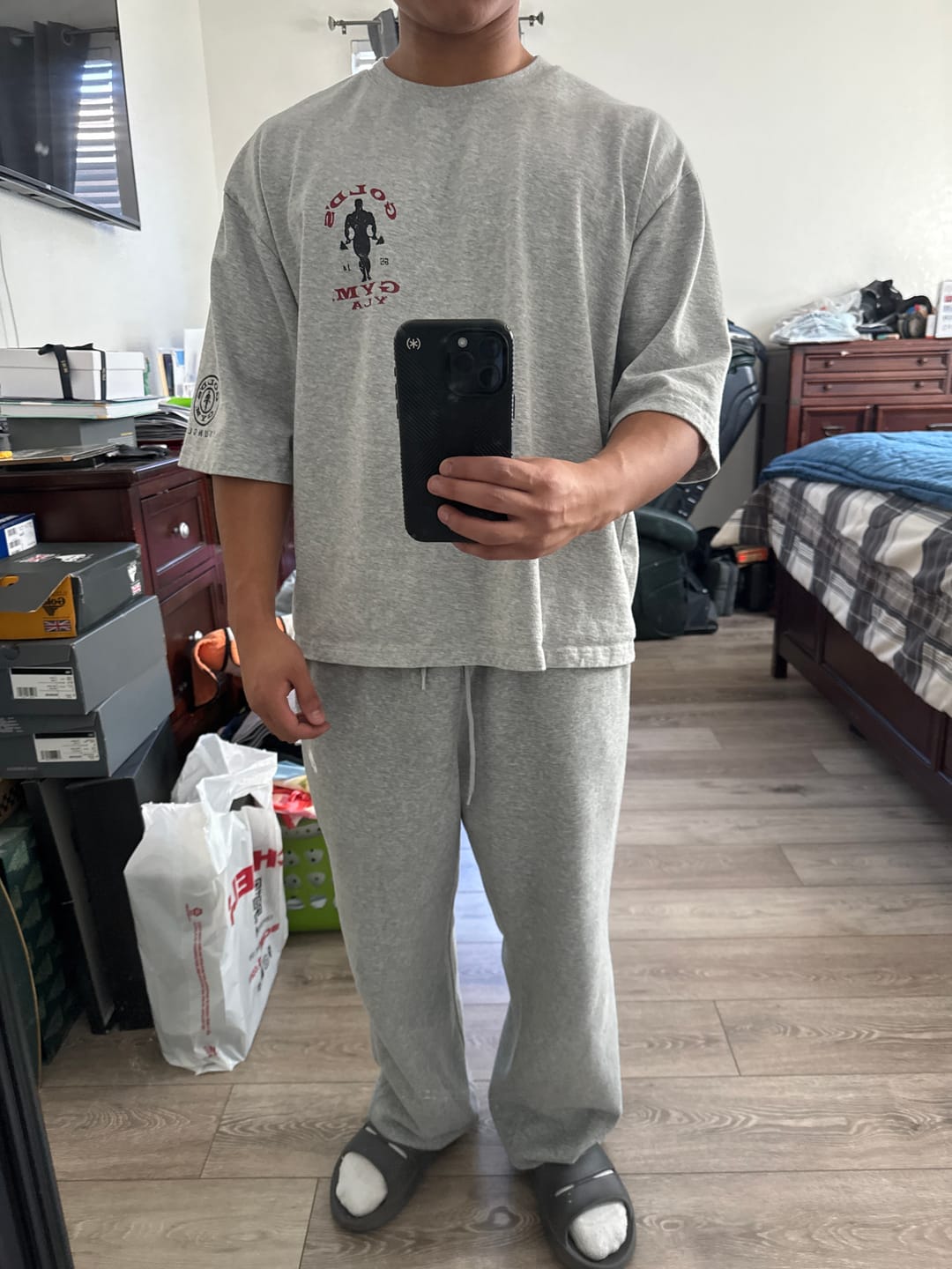 Customer photo review of 4002 - Golds Gym New Age Tees
