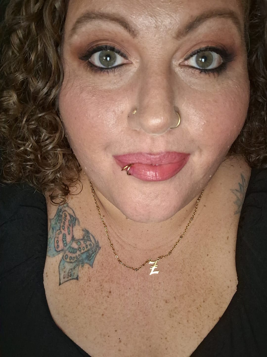Customer photo review of Velvet Crush Blush: Forever Winona