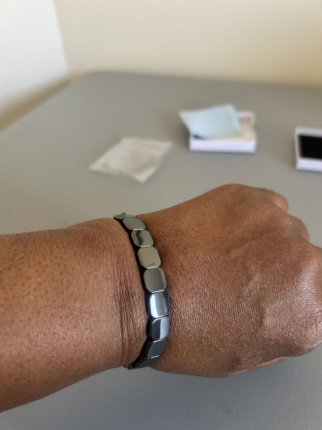 Customer photo review of Hiron™ Pulsera De Hematita