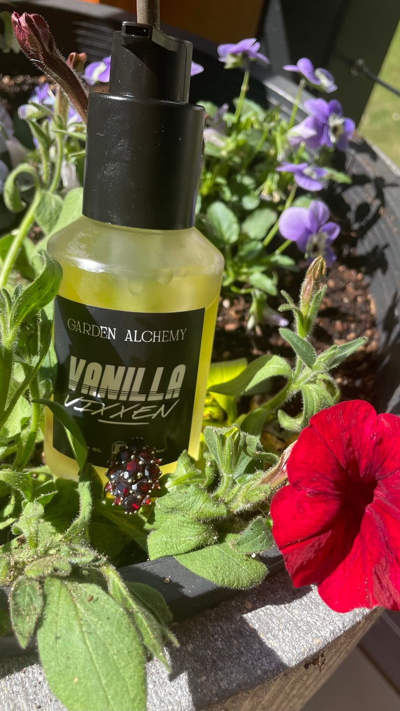 Customer photo review of VANILLA VIXXEN BODY OIL