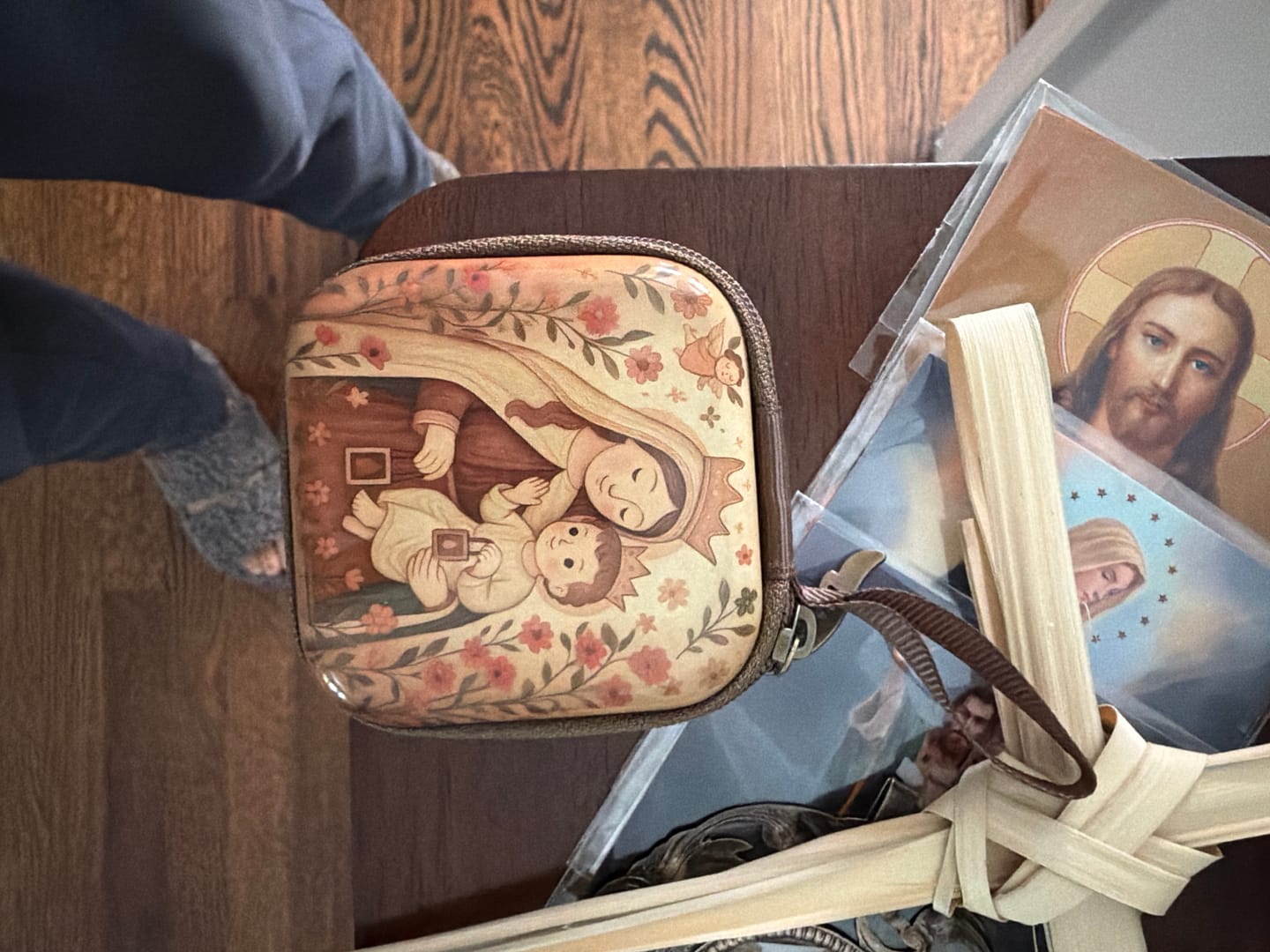 Customer photo review of FREE Today: 9 Patterns Cartoon Style Square Rosary Cases: A Beautiful Blend of Faith and Function