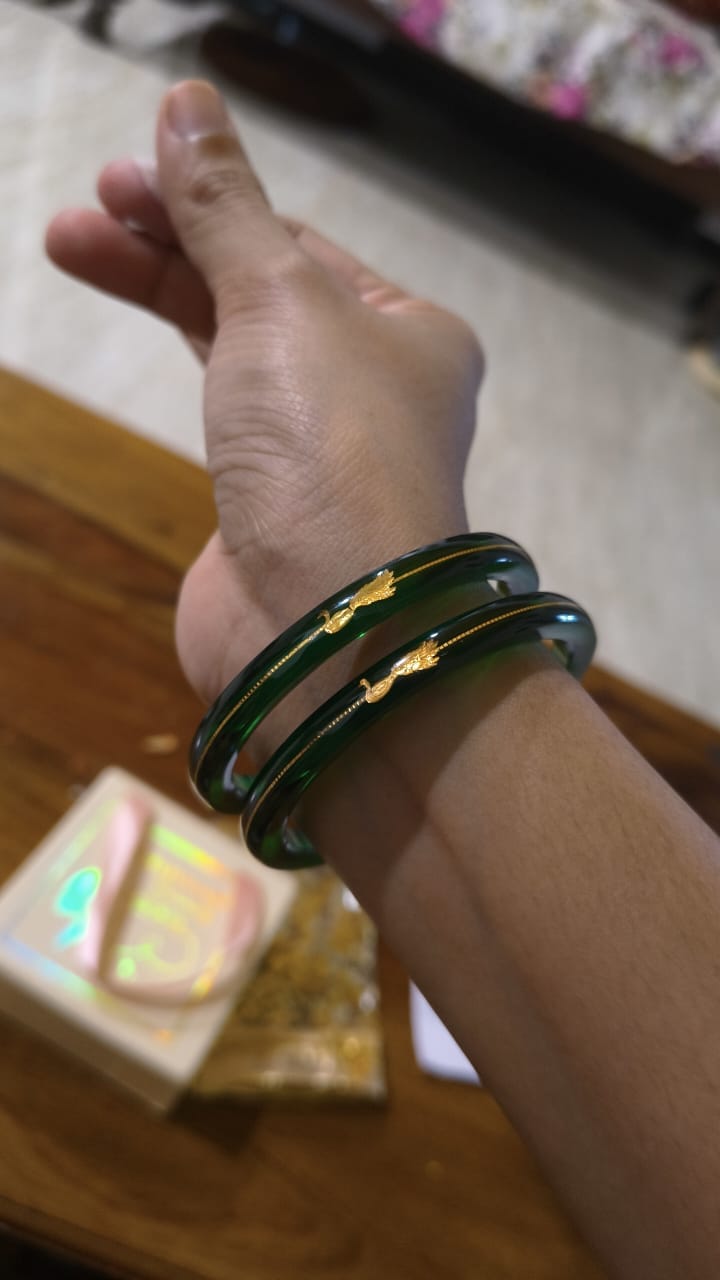 Customer photo review of Zamrud Green - A Saumya Shringar 916 22k Bangles (Pack of 2)