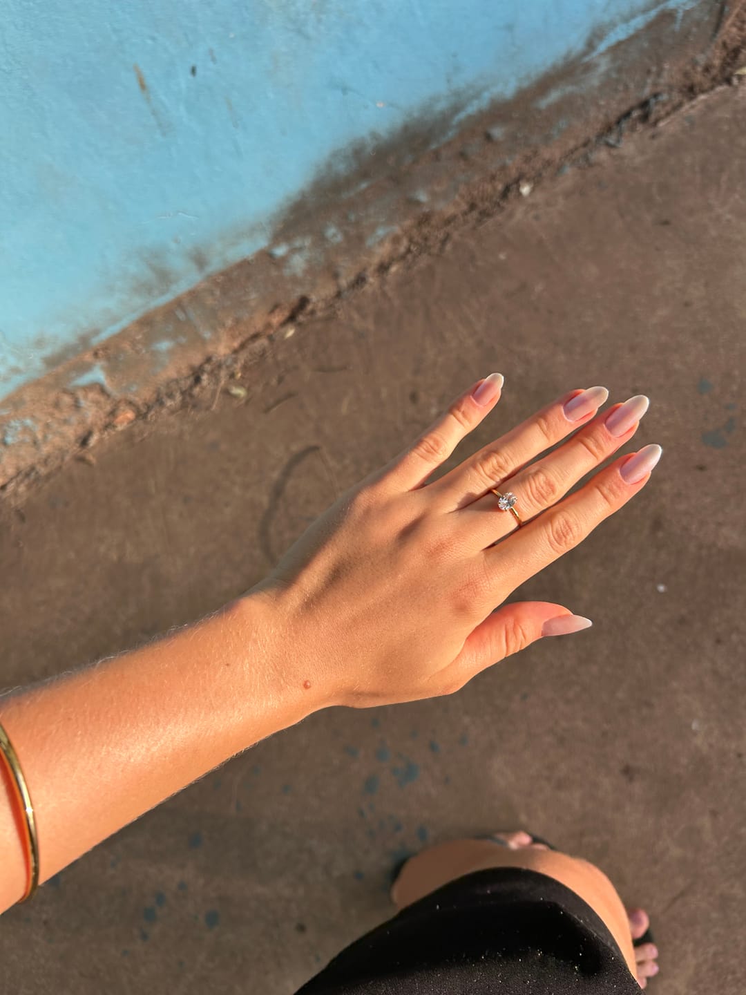 Customer photo review of Anel Solitário Lumière Banhado em Ouro 18k