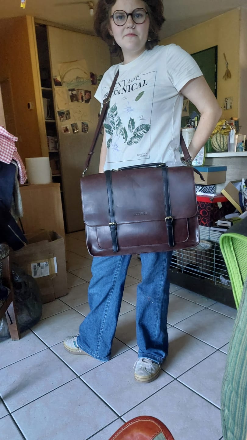 Customer photo review of Cocoa Truffle Ecosusi Classic Bow Briefcase