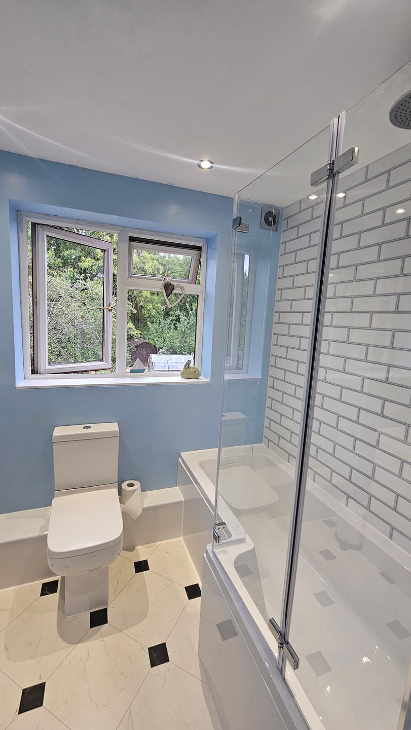 Customer photo review of 10mm London Tile Gloss Shower Panel 1M x 2.4M