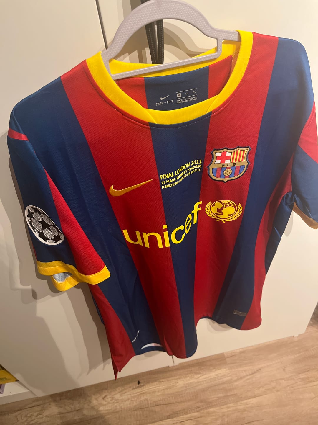 Customer photo review of Lionel Messi Barcelona 2010 2011 Jersey Trikot
