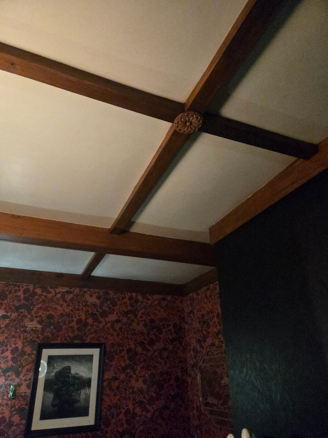 Customer photo review of Daisy Furniture wood applique medallion  12cm Diameter
