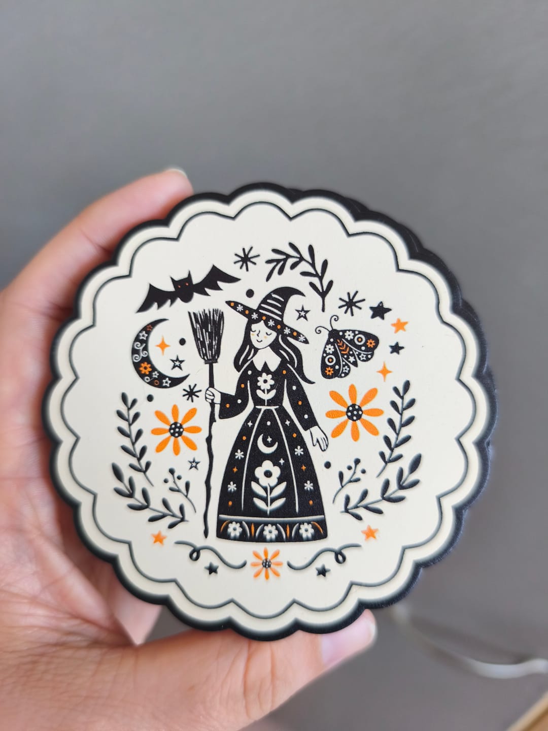 Customer photo review of Summerween Untersetzer-Set – Folk-Art-Look (Hexe, Katze, Rabe, Motte)