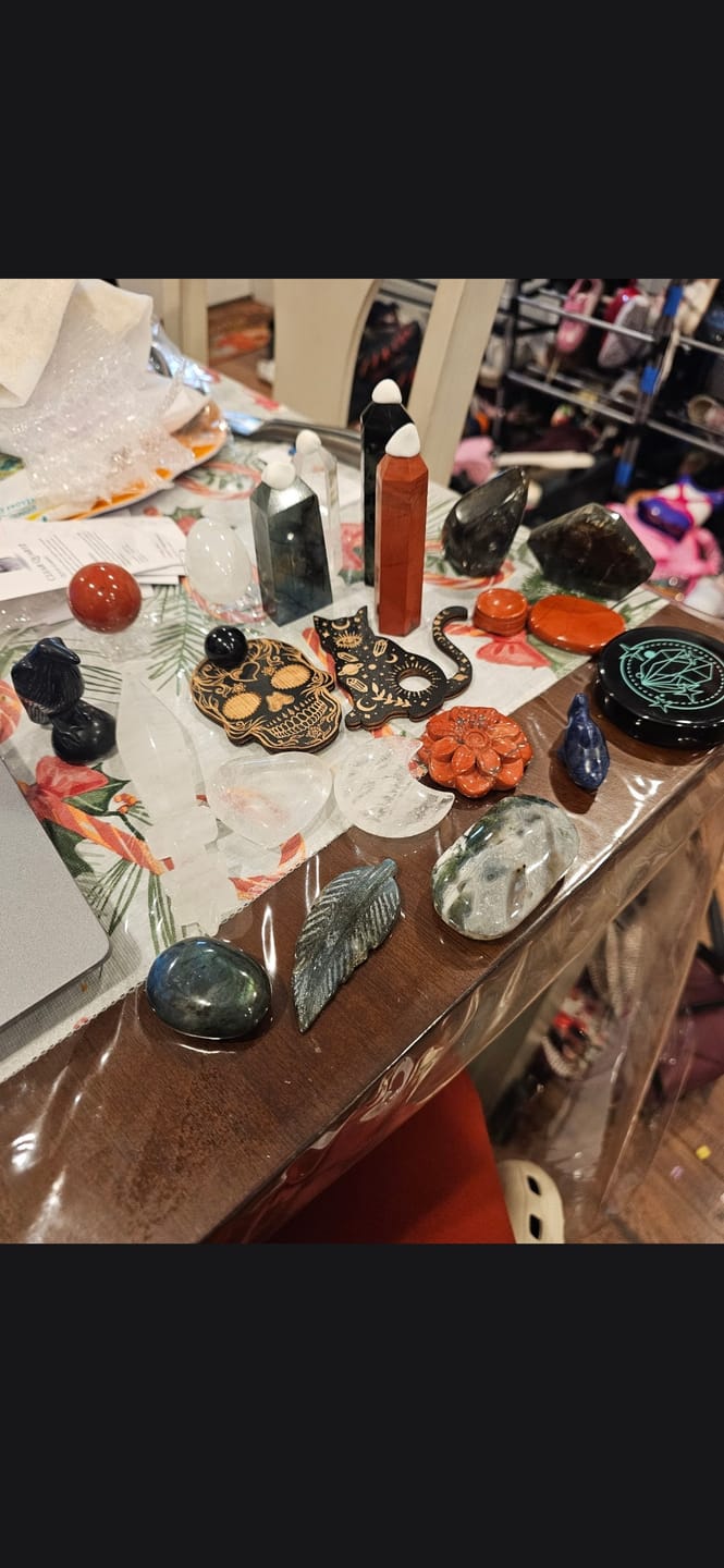 Customer photo review of Natural Crystal Value Bundle- Obsidian Crystal Set