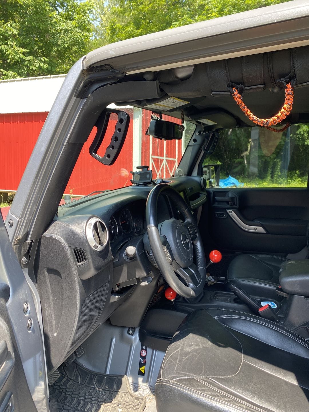 Customer photo review of Aluminum Grab Handle - Front / Rear / Black / Red for 11-18 Jeep Wrangler JK/ JKU